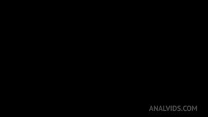 Lara De Santis - 0% pussy, anal fuck and big black toy in a hotel room OTS387 screenshot