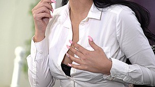 Julia de Lucia Gives Her Asshole Up So Her Boyfriend Can Get a Job GP2100 screenshot