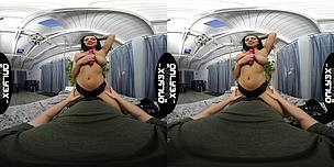 Only3x VR 4K - Fetching Kira Queen toying and fucking at the same time - AnalVids screenshot