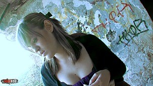 Cassie Darling and her perfect ass outdoor anal fucking - AnalVids screenshot