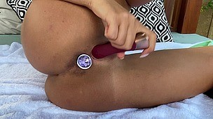 two holes fucking - AnalVids screenshot