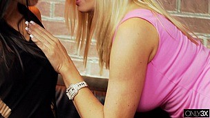 Premium Extended Edit - Michelle Thorne's skilled tongue gets inside a pussy - AnalVids screenshot