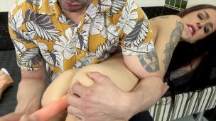 Testing Different Sex Toys on Tranny Thaysa Carvalho untill She Cum DT858 - AnalVids screenshot